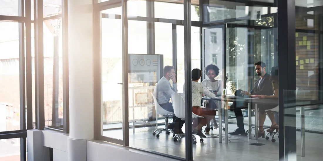 L’IA doit fonctionner dans un environnement sécuritaire et conforme